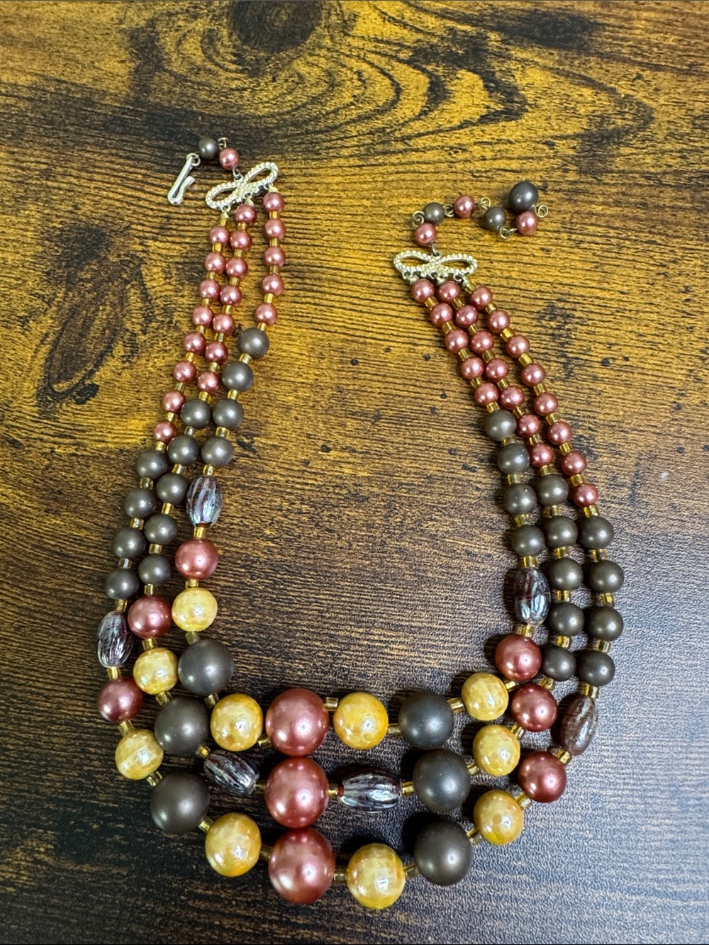 Vintage Multi-Strand Beaded Necklace in Rose, Brown and Yellow - Japan 1960’s - Picture 2 of 5